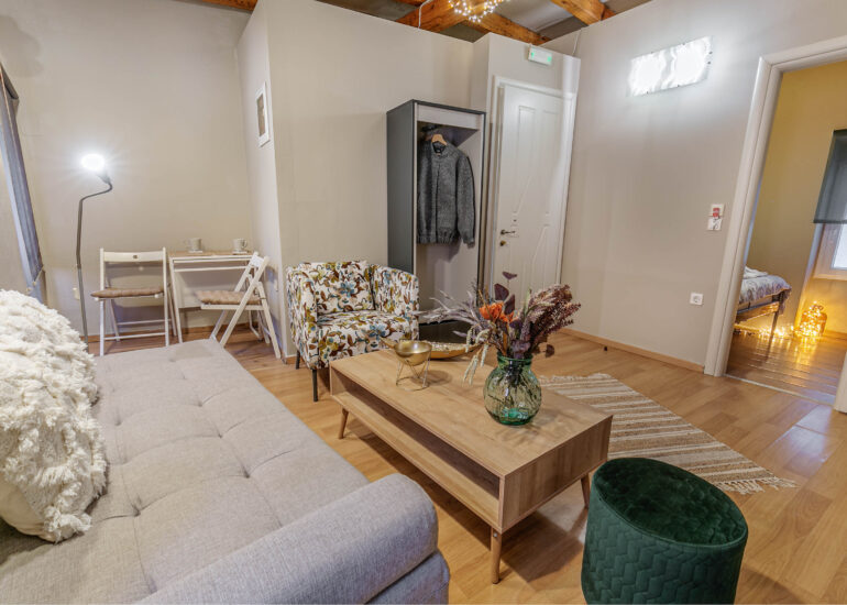 Venetian Well Apartment